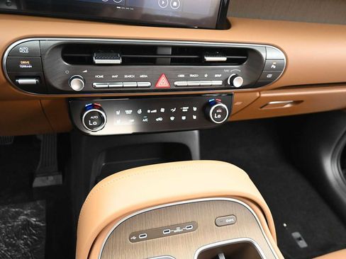 New 2026 Hyundai Palisade Calligraphy AWD/4WD image 18