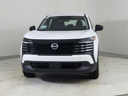 New 2026 Nissan Kicks S image 2