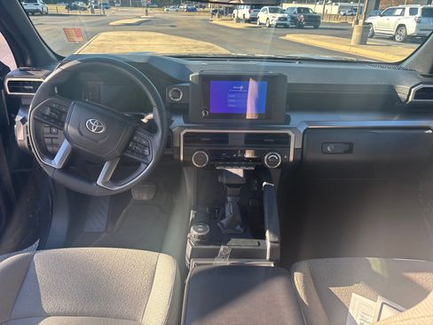 Used 2025 Toyota 4Runner SR5 image 12