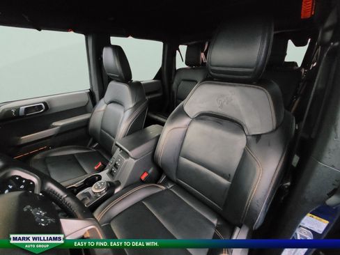 Used 2023 Ford Bronco Badlands image 22