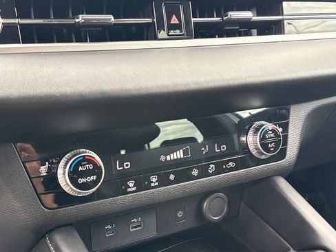 Used 2022 Mitsubishi Outlander SE FWD image 19