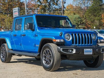 Used 2022 Jeep Gladiator Overland w/ Popular Equipment Package