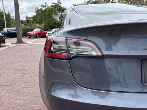 Used 2022 Tesla Model 3 Long Range AWD/4WD image 38