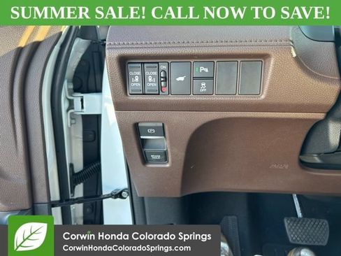 New 2026 Honda Odyssey Touring image 18