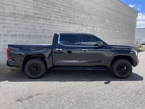 Used 2023 Toyota Tundra Limited AWD/4WD image 3