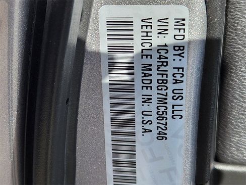 Used 2021 Jeep Grand Cherokee Limited image 26