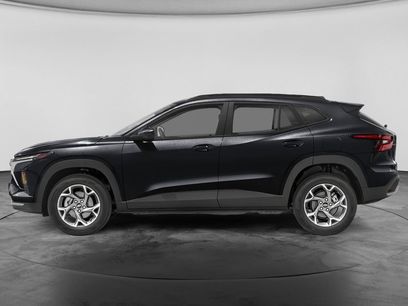 Used 2025 Chevrolet Trax LT