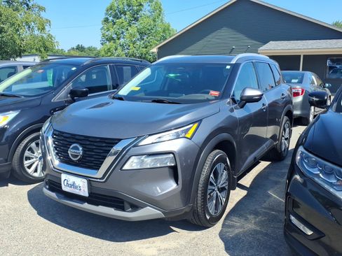 Used 2021 Nissan Rogue SV w/ Premium Package AWD/4WD image 1