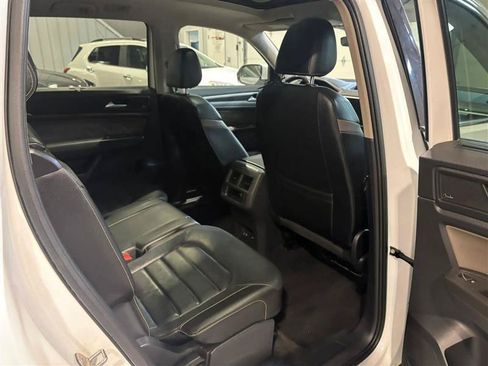 Used 2023 Volkswagen Atlas SEL Premium AWD/4WD image 13