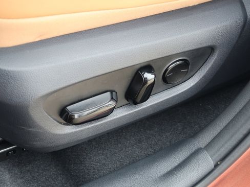 Used 2025 Lexus NX 250 FWD w/ Cold Area Package image 34