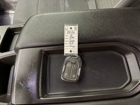 Used 2021 GMC Sierra 1500 SLE AWD/4WD image 19