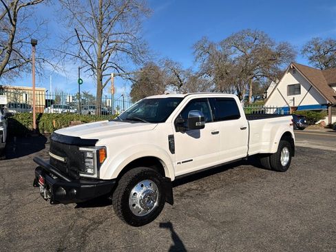 Used 2018 Ford F450 Platinum w/ Platinum Ultimate Package image 14