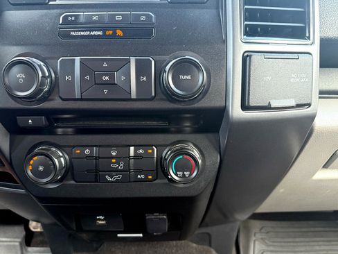 Used 2018 Ford F150 XLT w/ Trailer Tow Package image 30