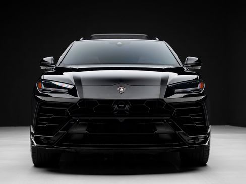 Used 2019 Lamborghini Urus AWD/4WD image 8