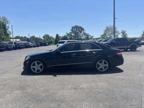 Used 2010 Mercedes-Benz E 350 4MATIC Sedan image 4