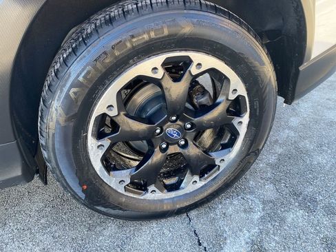 Used 2023 Subaru Crosstrek 2.0i image 7