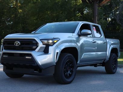 New 2025 Toyota Tacoma SR5