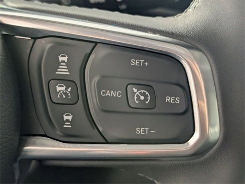 Certified 2025 Jeep Wrangler Unlimited Sahara w/ Safety Group image 15