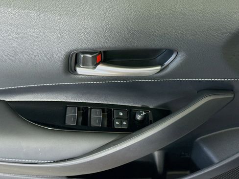 Used 2025 Toyota Corolla SE FWD image 24