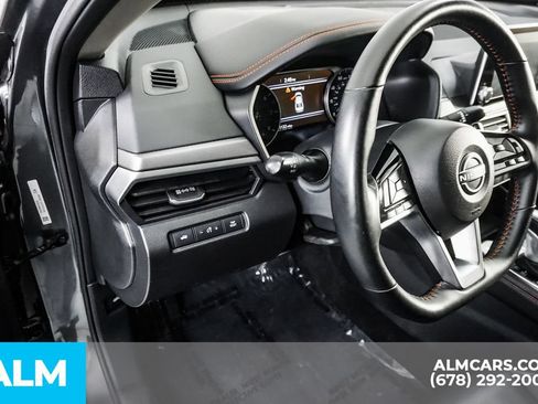 Used 2025 Nissan Altima 2.5 SR FWD image 37