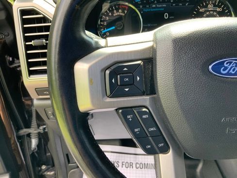 Used 2019 Ford F150 Platinum AWD/4WD image 21