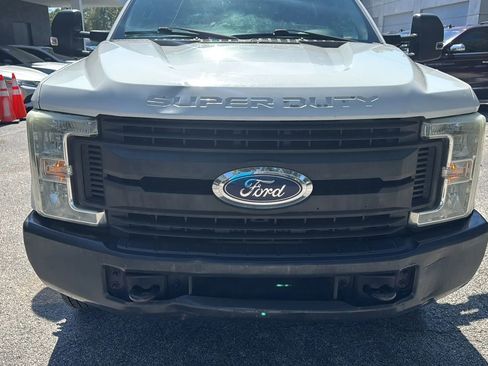 Used 2017 Ford F350 XL w/ Power Equipment Group AWD/4WD image 29