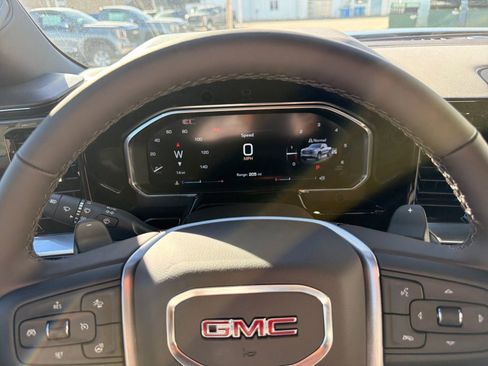 New 2026 GMC Sierra 1500 SLT w/ SLT Premium Package image 18