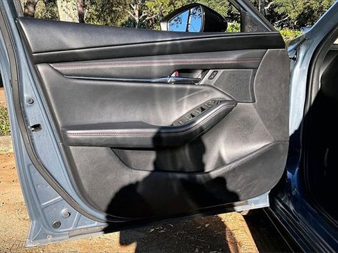 Used 2024 MAZDA MAZDA3 s image 17