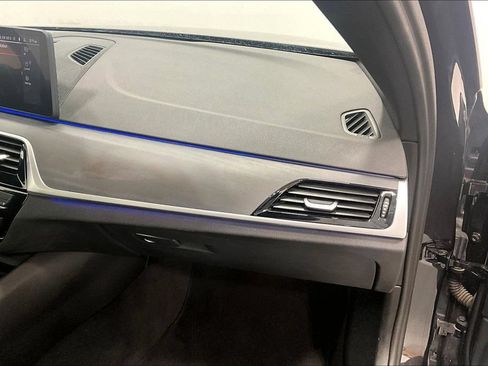 Used 2023 BMW 530i xDrive AWD/4WD image 16