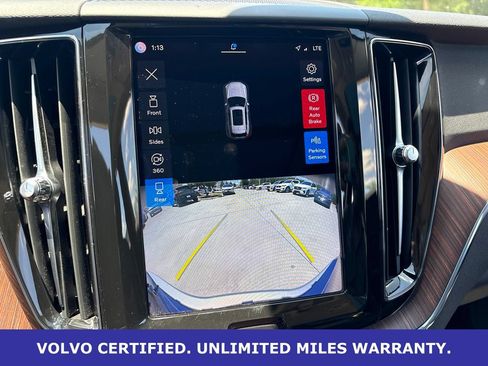 Certified 2023 Volvo XC60 B5 Plus w/ Climate Package AWD/4WD image 22