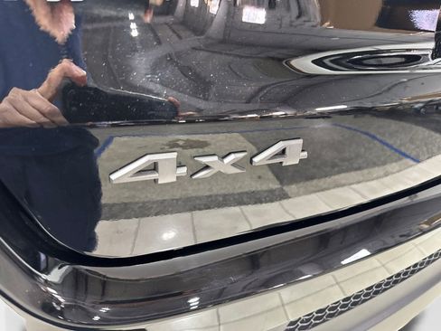 Used 2025 Jeep Compass Latitude w/ Altitude Special Edition image 23