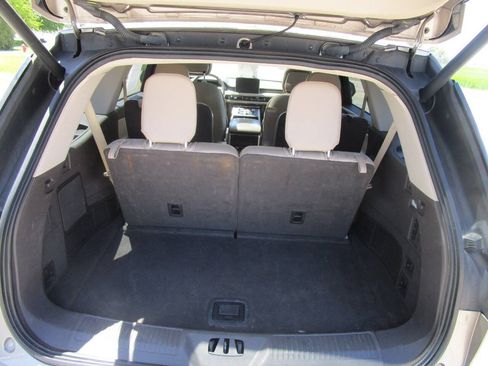 Used 2020 Lincoln Aviator Reserve w/ Equipment Group 201A AWD/4WD image 12