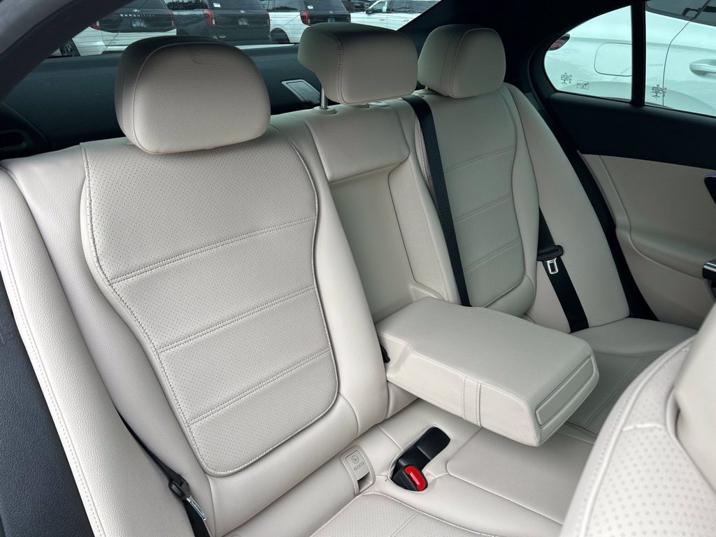 Used 2022 Mercedes-Benz C 300 Sedan image 46