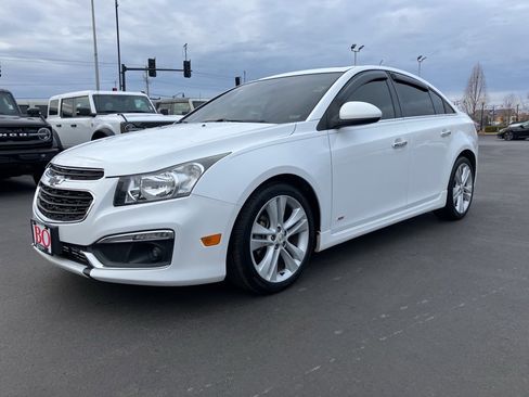 Used 2015 Chevrolet Cruze LTZ w/ Sun, Sound and Sport Package image 3