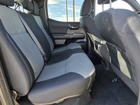 Used 2021 Toyota Tacoma TRD Off-Road image 24