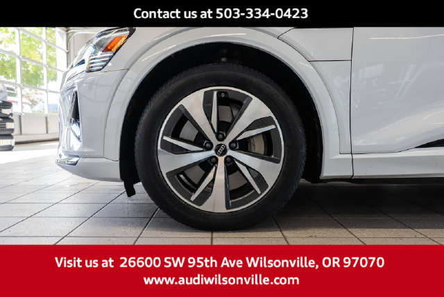 Used 2024 Audi Q8 e-tron Premium AWD/4WD image 6