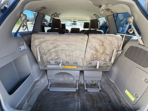 Used 2009 Toyota Sienna LE image 12