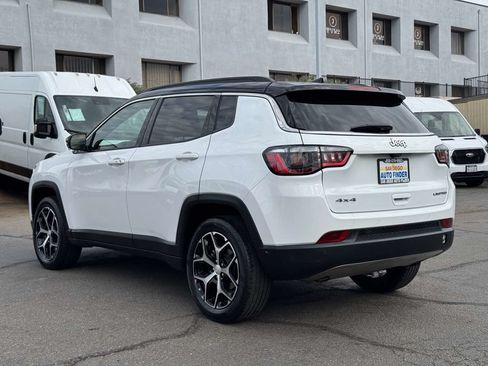 Used 2024 Jeep Compass Limited AWD/4WD image 9