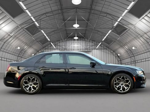 Used 2016 Chrysler 300 S w/ 300S Premium Group image 8