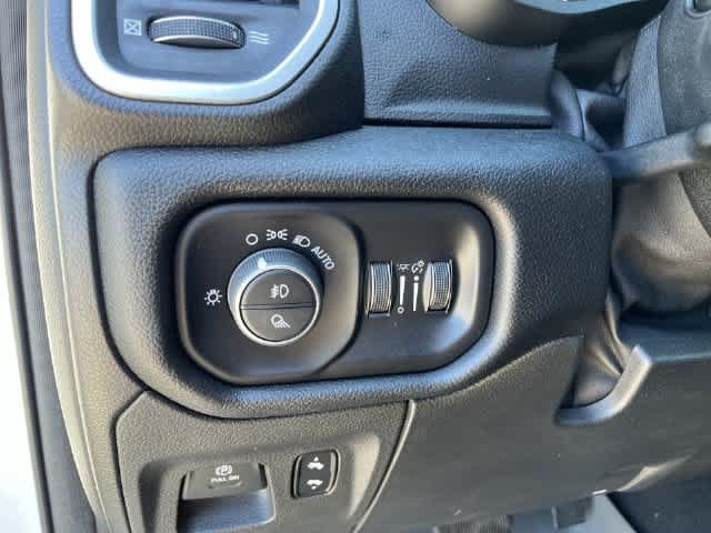 Certified 2019 RAM 1500 Big Horn AWD/4WD image 31