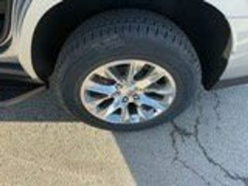 New 2026 Chevrolet Tahoe Premier w/ Sun And Tow Package AWD/4WD image 18