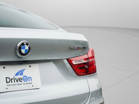 Used 2018 BMW X4 M40i image 29