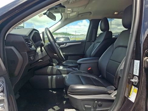 Used 2025 Ford Escape Platinum w/ Class II Trailer Tow Package AWD/4WD image 13
