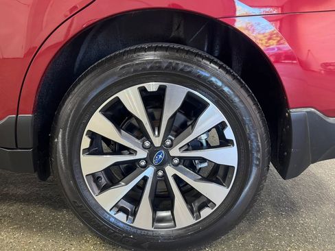 Used 2016 Subaru Outback 2.5i Limited AWD/4WD image 41