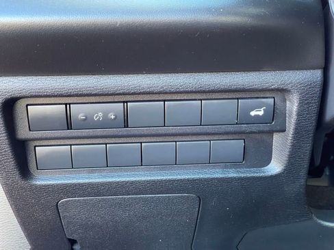 Used 2022 Mitsubishi Outlander SEL Black Edition image 13