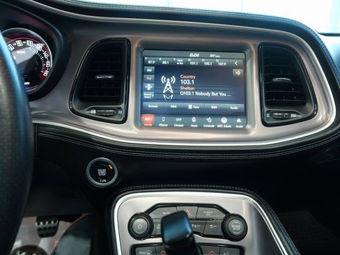 Used 2022 Dodge Challenger R/T Scat Pack image 19