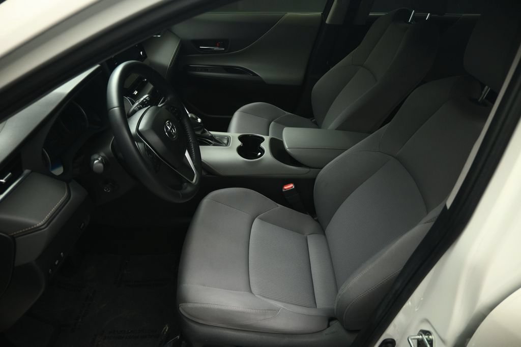 Used 2022 Toyota Venza LE AWD/4WD image 49