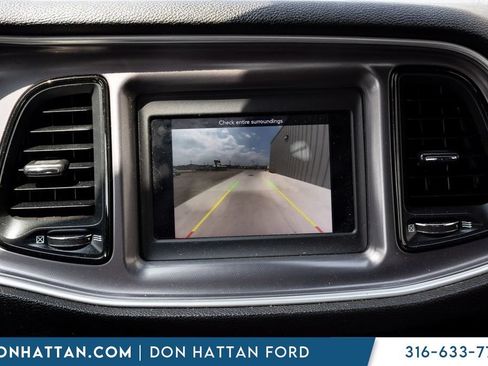 Used 2021 Dodge Challenger SXT w/ Driver Convenience Group RWD image 7
