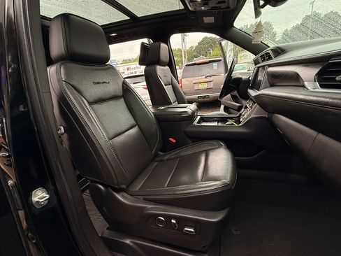 Used 2021 GMC Yukon Denali AWD/4WD image 18