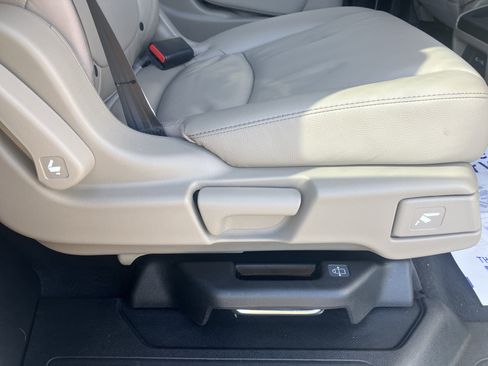 Used 2021 Honda Odyssey EX-L image 17